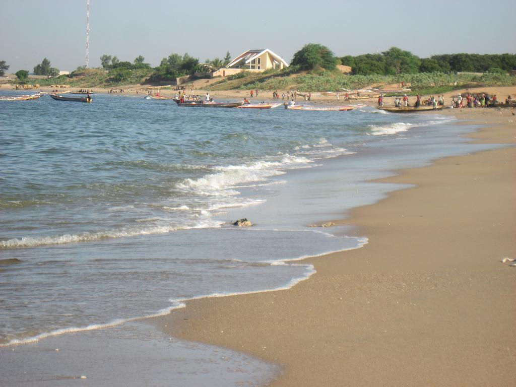 Babao Hotel M'Bour Exterior foto