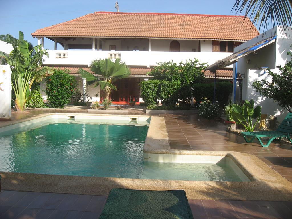 Babao Hotel M'Bour Exterior foto