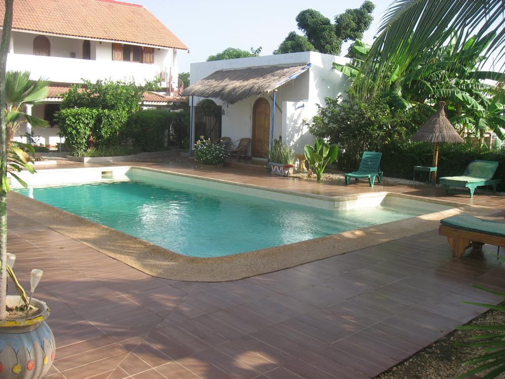 Babao Hotel M'Bour Exterior foto